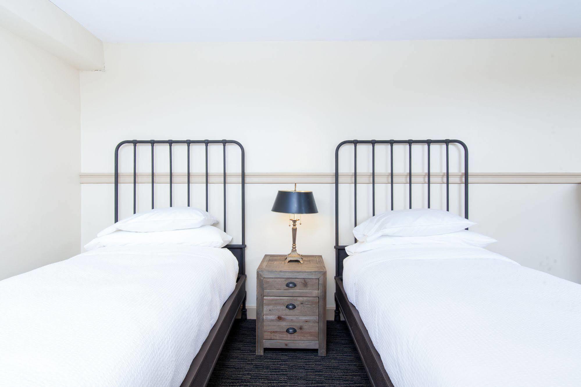 Garrison Inn Newburyport Buitenkant foto